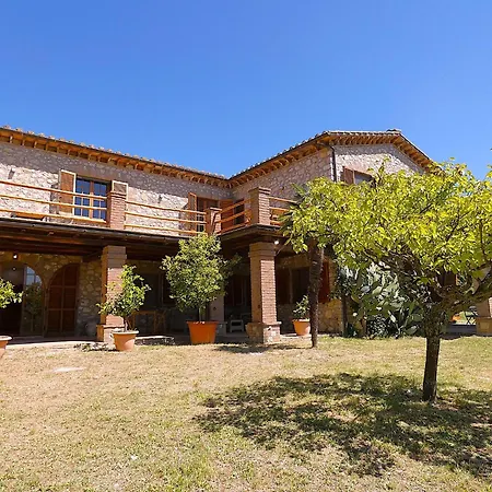 Scappo In Umbria, Casale Di Campagna *