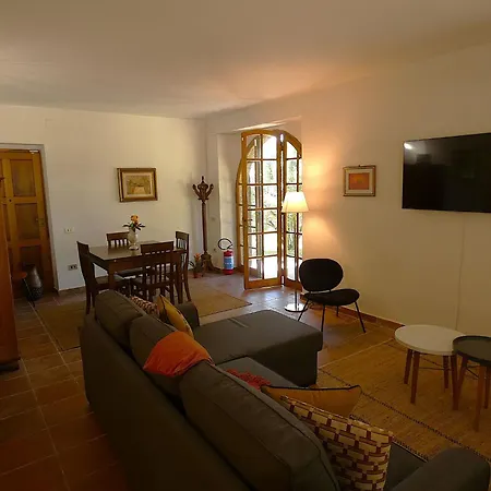 Scappo In Umbria, Casale Di Campagna * Vigne